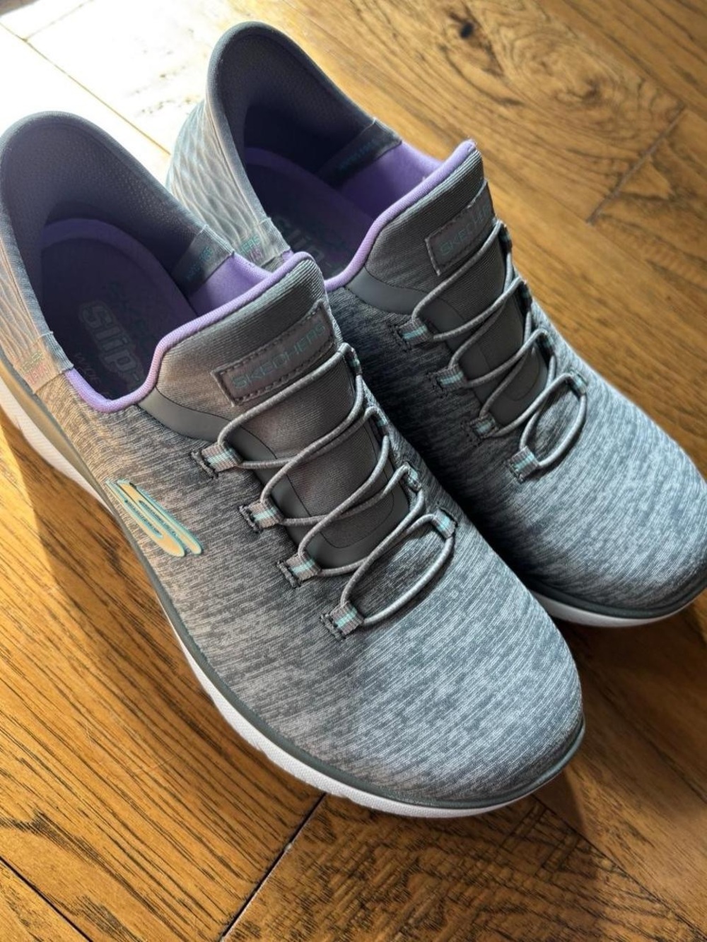 Skechers Slip In's gray & purple sneakers size 7.5.